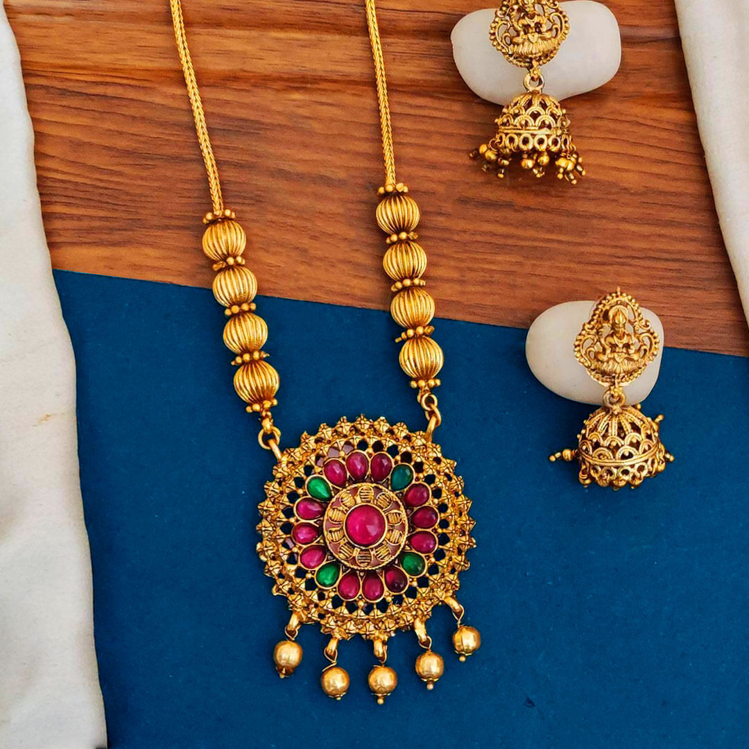 buy-yaaritas-beautiful-antique-style-ruby-green-long-pendant-set