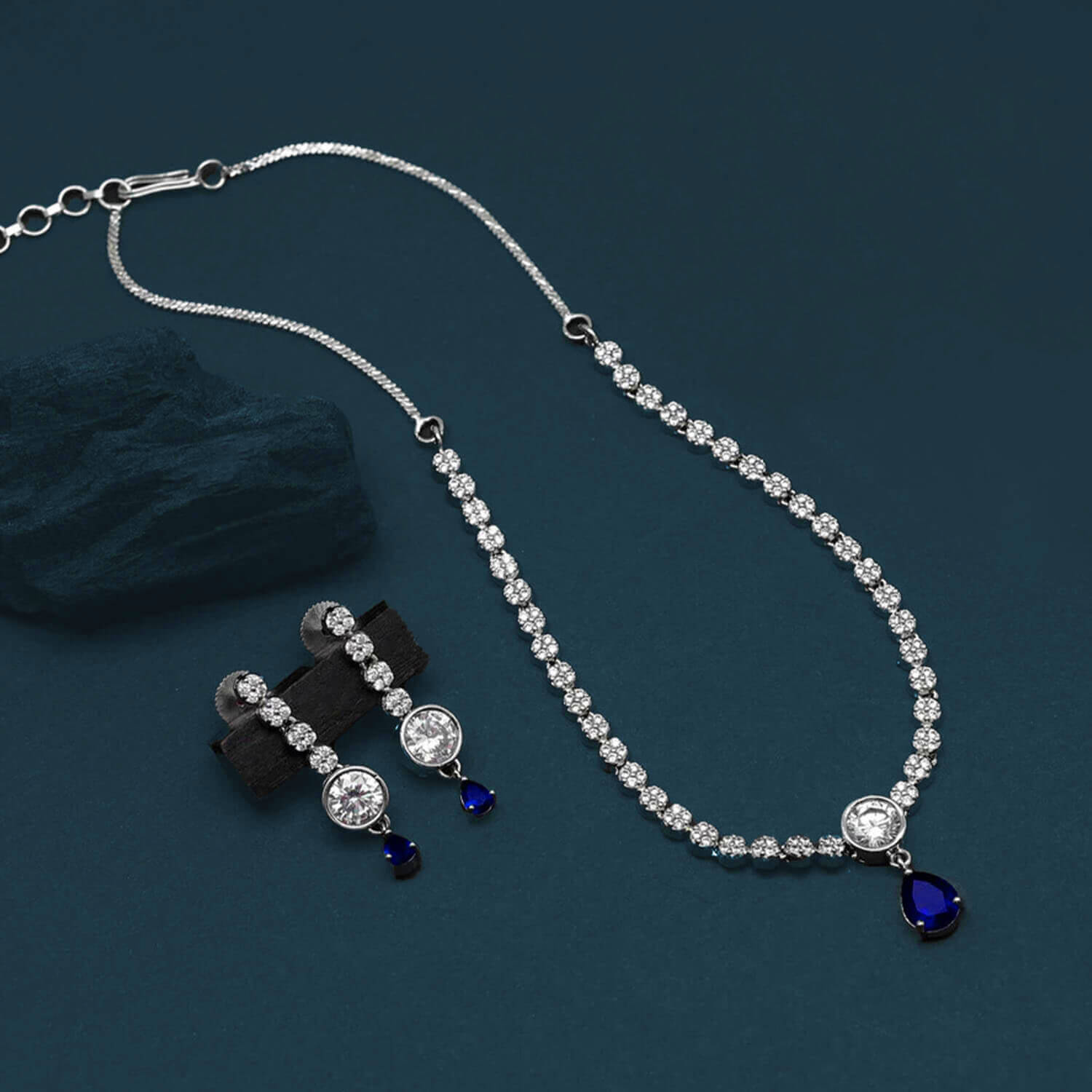 Buy Yaarita's Blue Color American Diamond Necklace Set