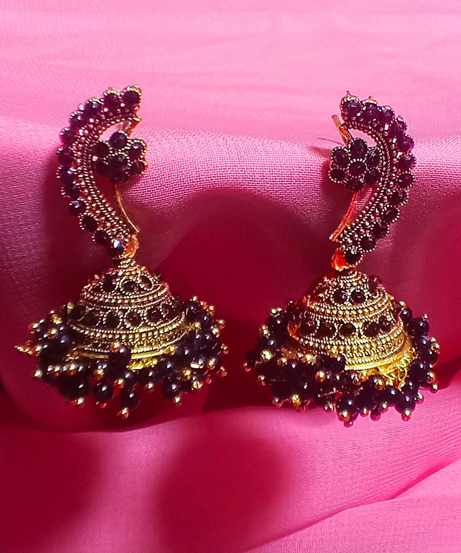 Buy Yaarita's Gold Plated Black Color Beautiful Jhumki Earring
