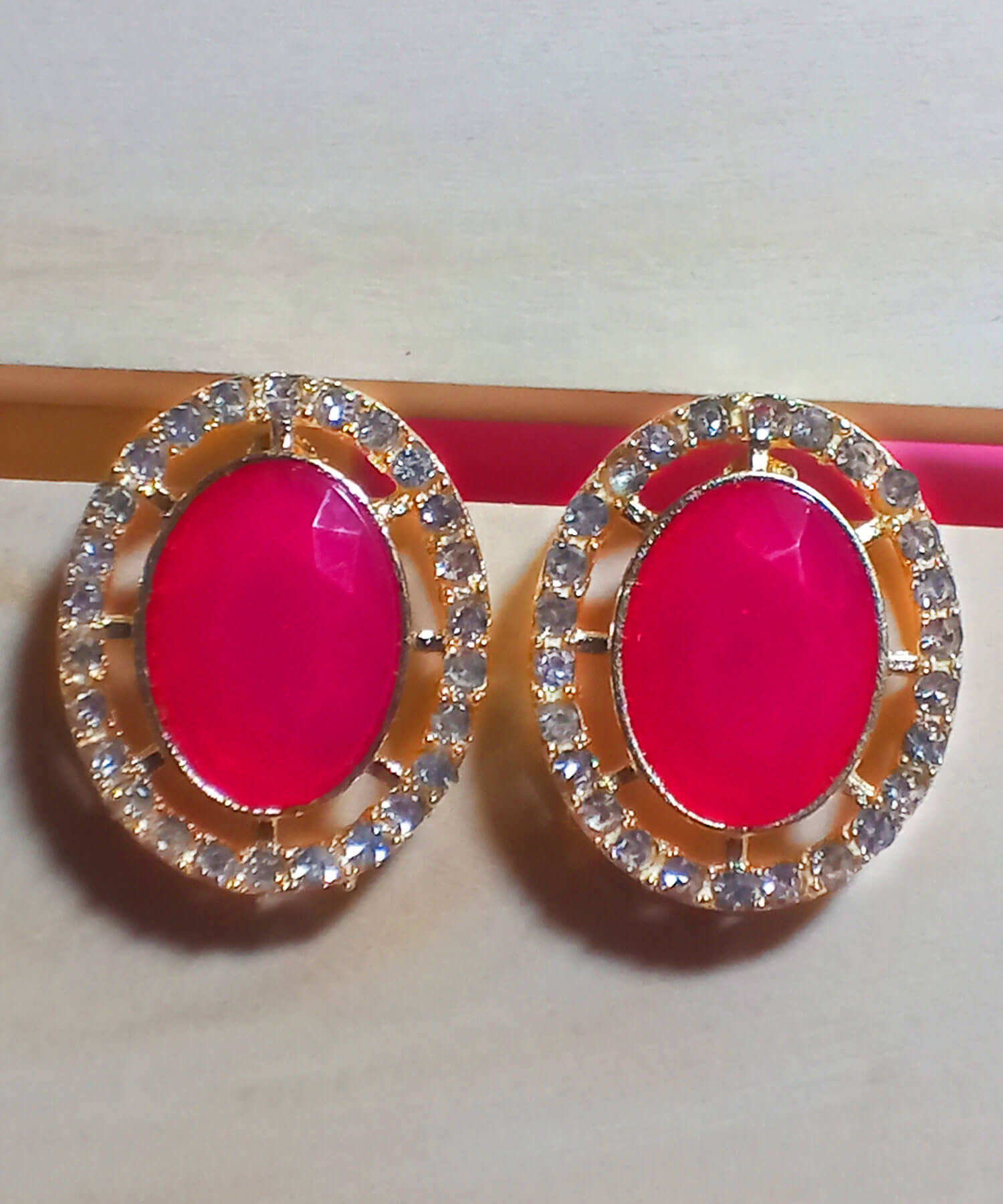 buy-yaaritas-gold-plated-crystal-stone-light-pink-color-stud-earring