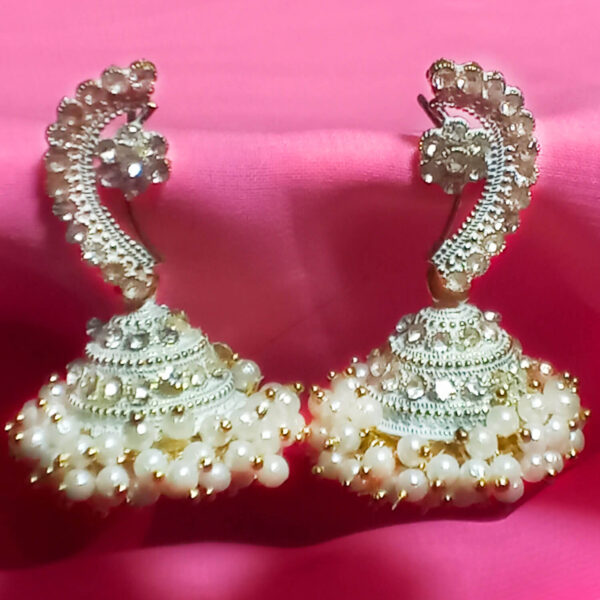 Buy Yaarita's Gold Plated White Color Beautiful Jhumki Earring