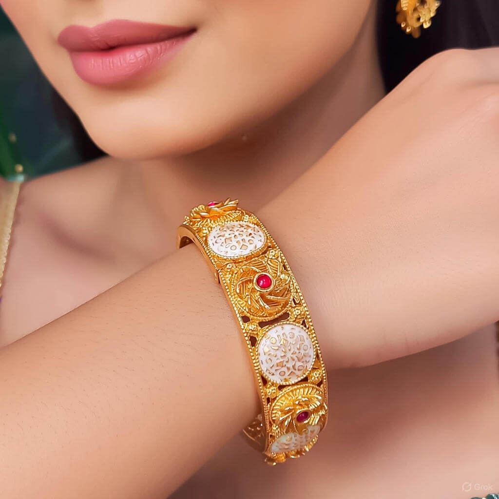 Yaarita’s Antique Design Meenakari Bangles Set