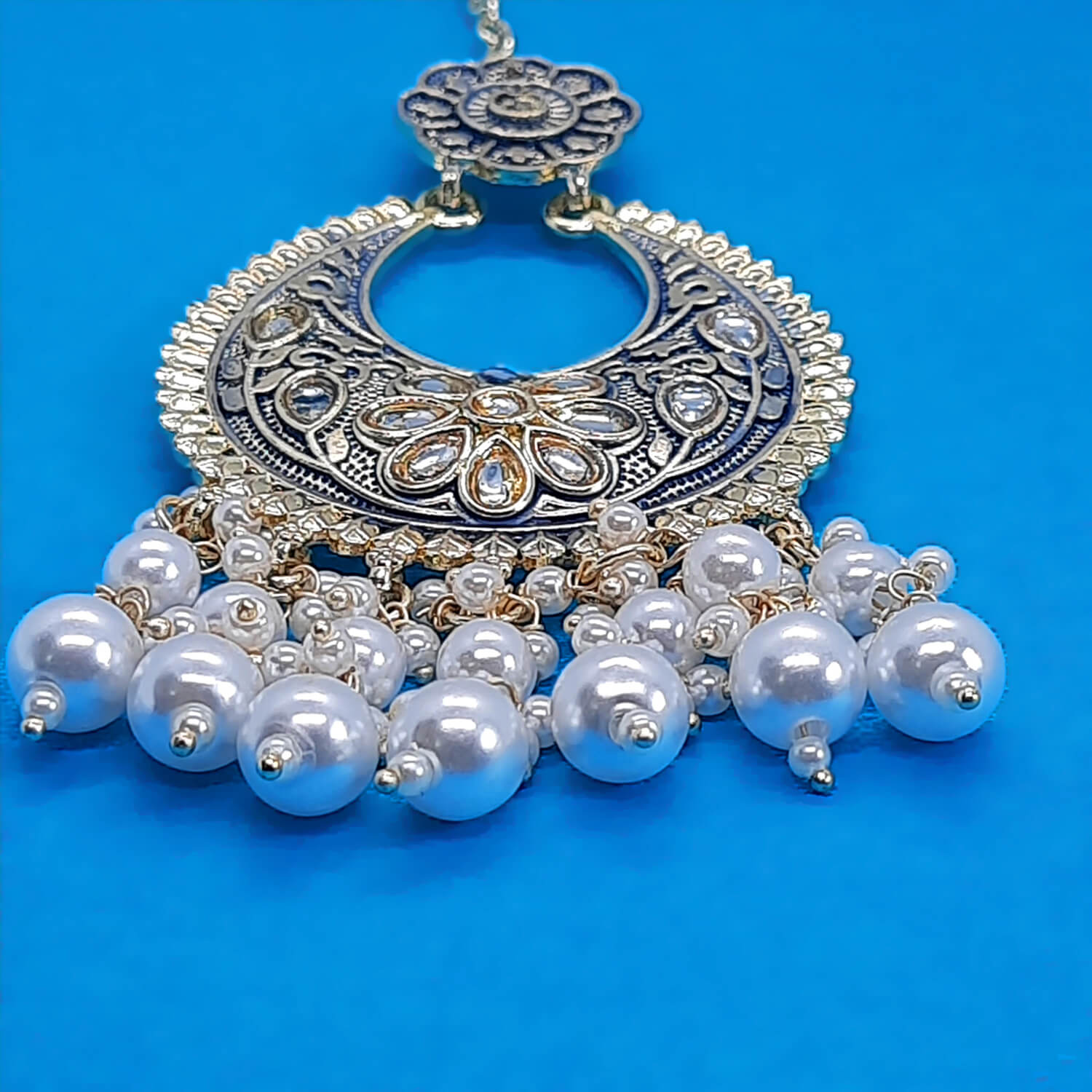 yaaritas-imitation-blue-color-mint-meena-kundan-maang-tika