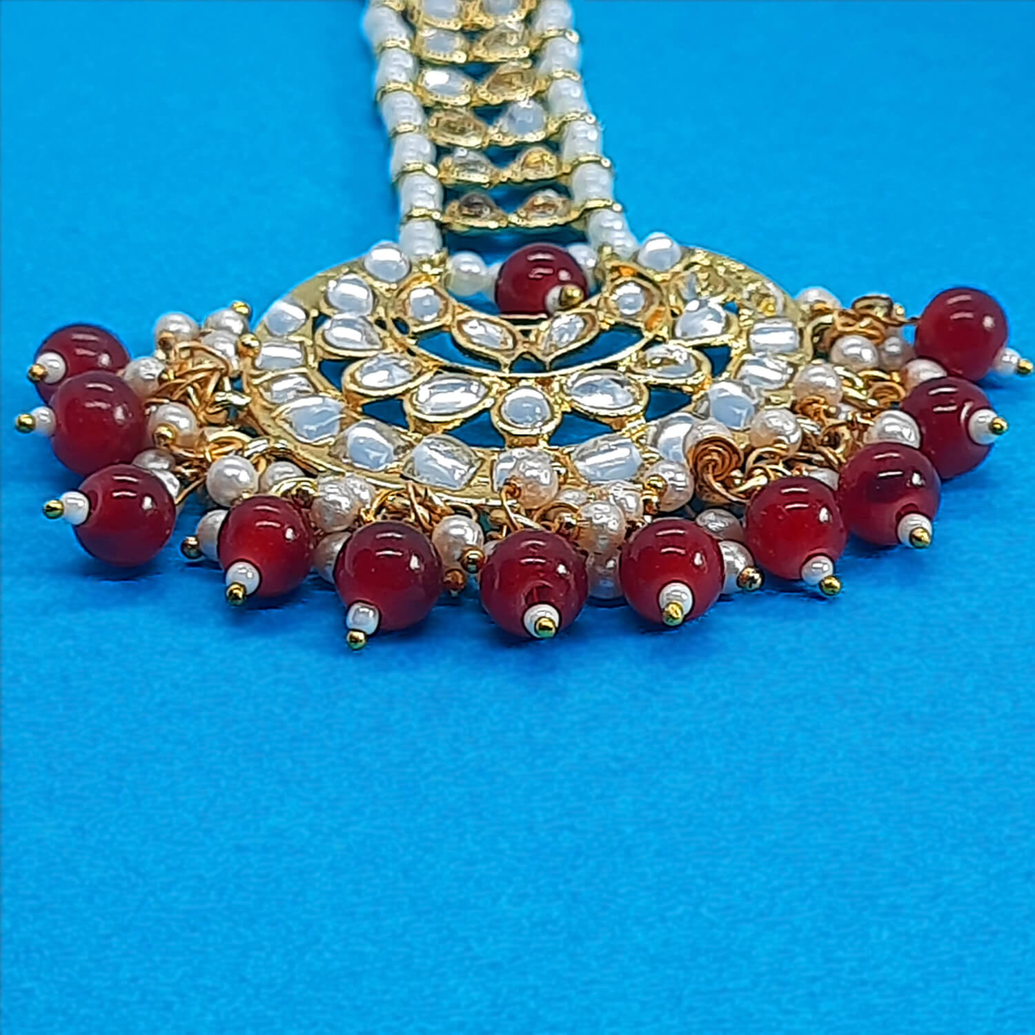 yaaritas-imitation-maroon-color-kundan-maang-tika