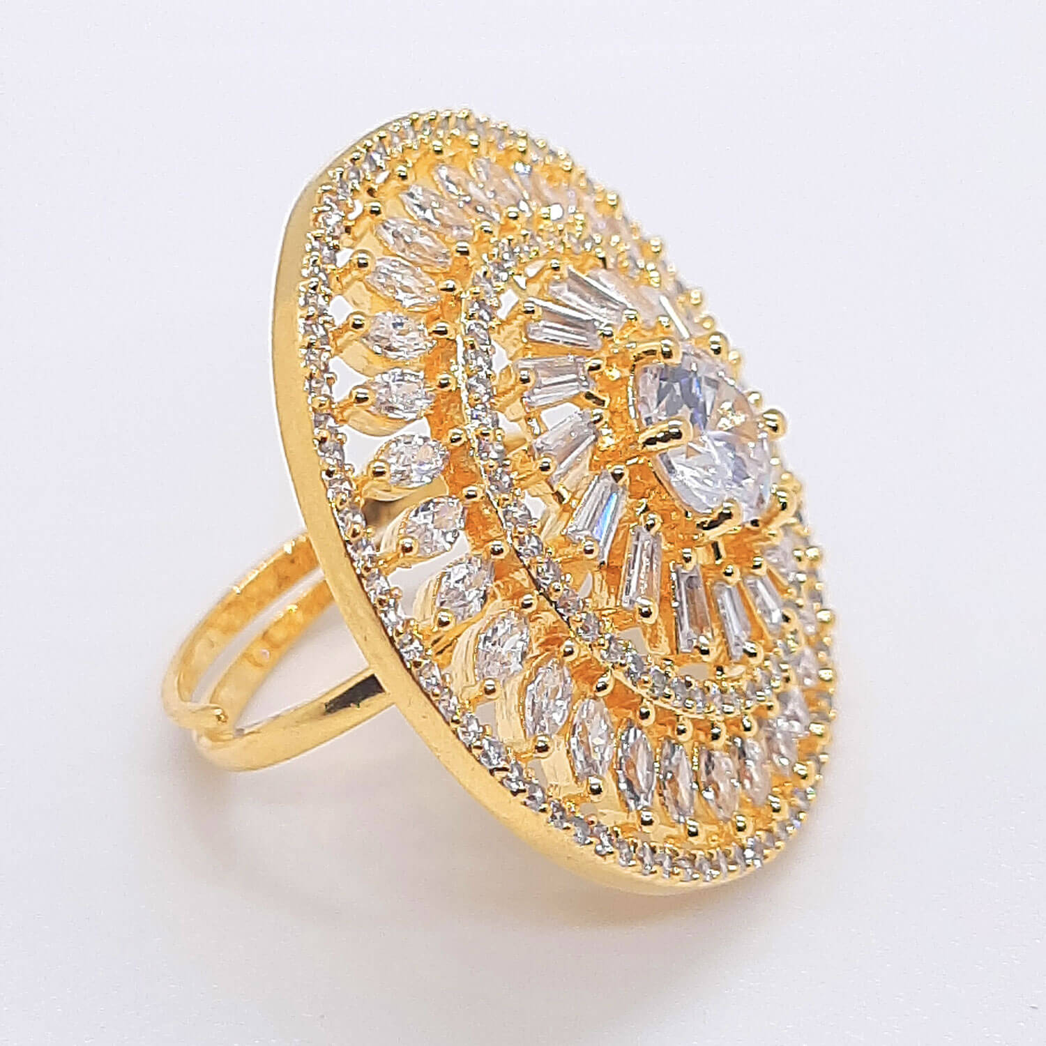 Yaarita's White Color American Diamond Finger Ring