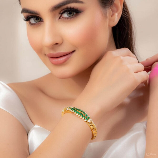 Yarita's Green Color American Diamond Bracelet