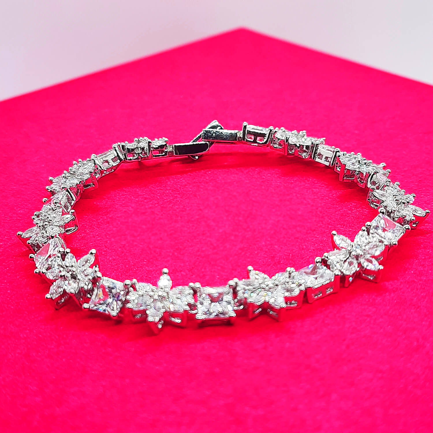 Yarita's Silver Color AD Bracelet