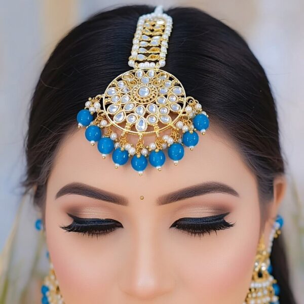 Yaarita's Firozi Color Kundan Maang Tika