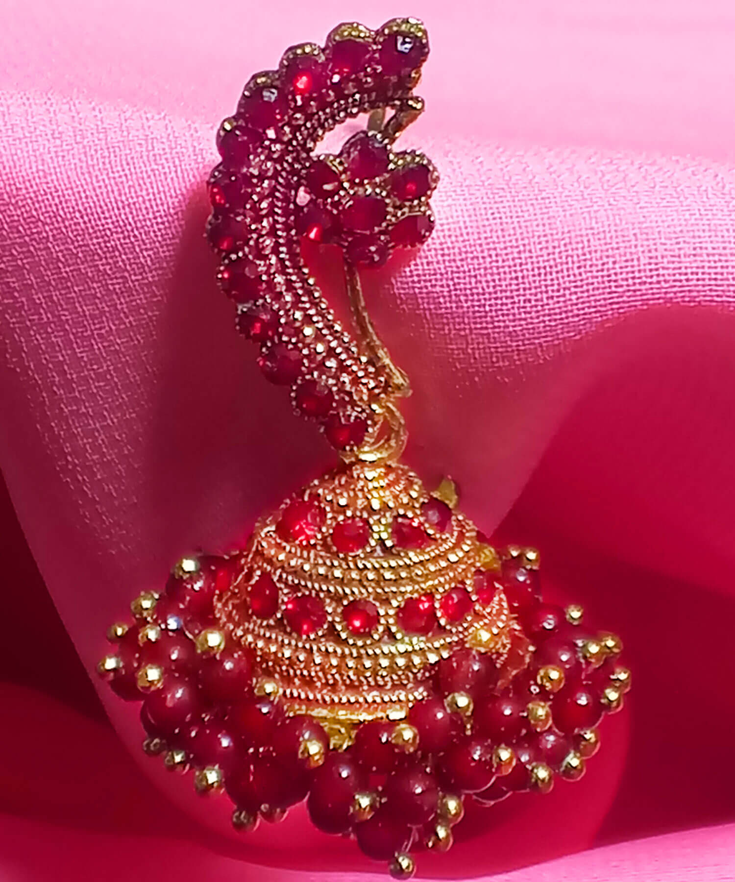 Yaarita's Imitation Gold Plated Maroon Color Beautiful Jhumki Earring