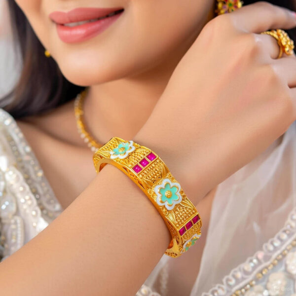 Yaarita’s Fancy Design Beautiful Antique Bangles Set
