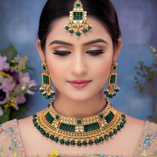 Yaarita’s Green Color Choker Kundan Necklace Set