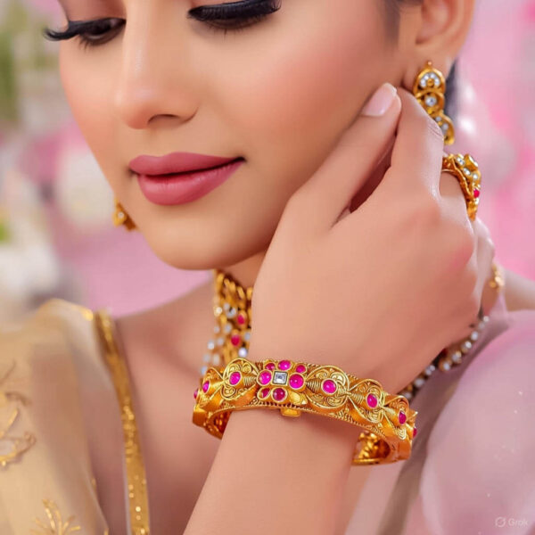 Yaarita’s Premium Quality Antique Designer Beautiful Bangles Set